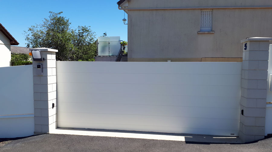 72150 LE GRAND LUCE
