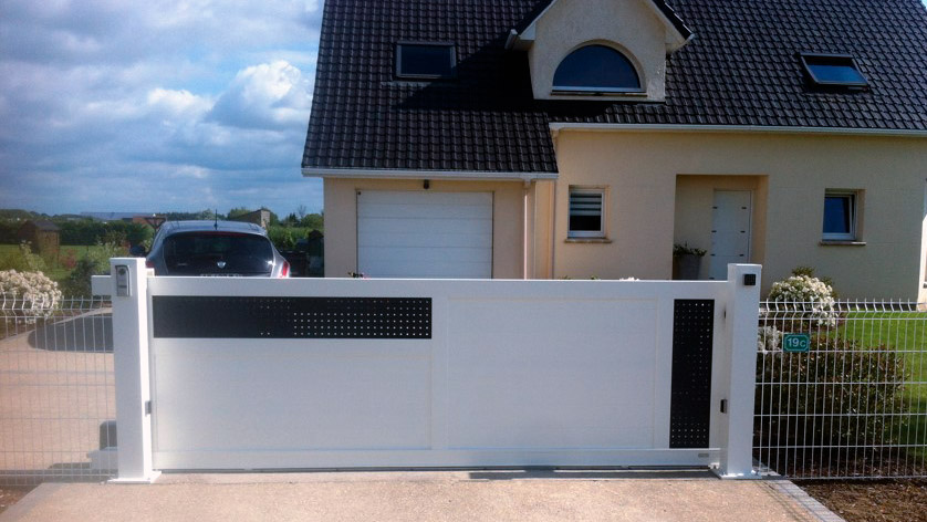 portail bicolore gris anthracite et blanc