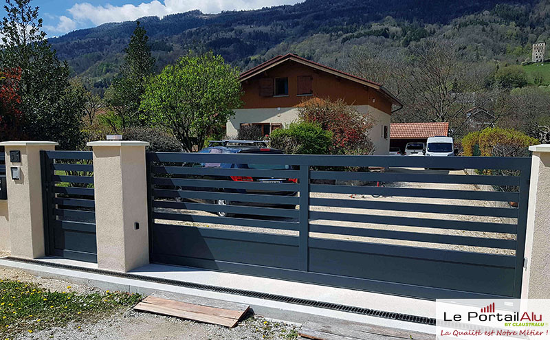 portail 2 tiers ajouré avec son portillon