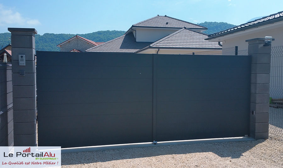 portail 2 vantaux alu plein 38960