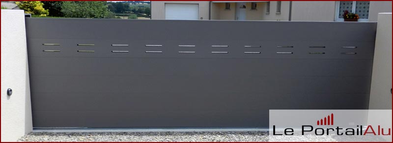 Portail modèle Arrow design en aluminium gris