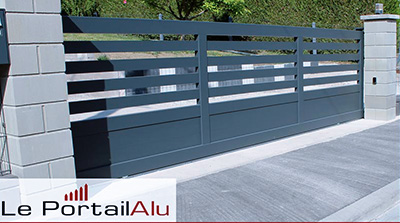 photo de portail aluminium à barreau horizontaux
